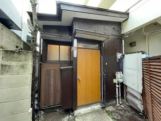 納戸マンション 別棟【1階】の外観