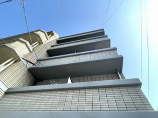 サニー庚午【4階】の外観