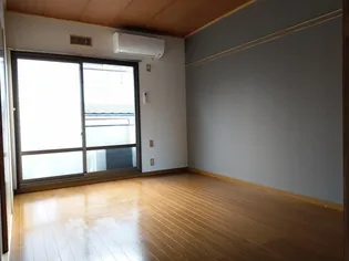 パナハイツ玉里【2階】の居間