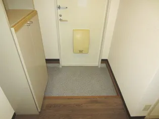 フレグランス阪南C棟【1階】の玄関