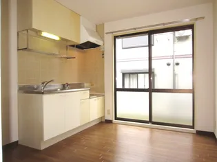 フレグランス阪南C棟【1階】の居間