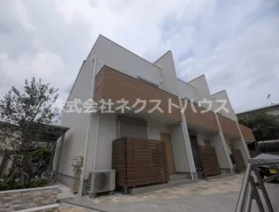 神奈川県横浜市港北区篠原東1【一戸建】の外観