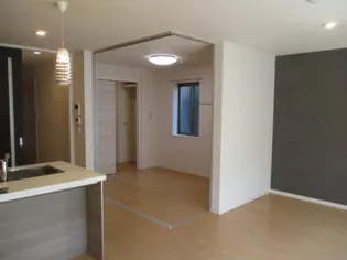 SH・シャーメゾンガーデンズ長町【1階】の居間