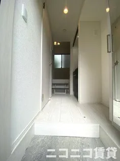 ハーモニーテラス梅島VII【2階】の玄関