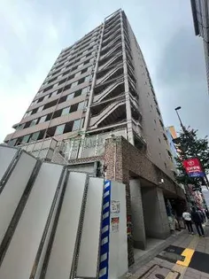 プラティーク三軒茶屋【2階】の外観