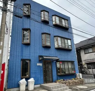 ジュラーレシブヤ【2階】の外観