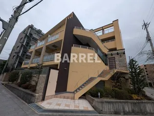 ジョーヌ エ ルポの画像