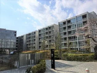 東京都世田谷区砧2【マンション】の外観