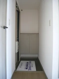 サンハイム上福原 A【1階】の玄関