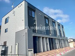 ノバ【2階】の外観