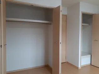 バ ミィ・ウィング【2階】の内装