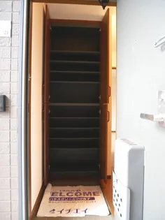 シャン・ド・フルール【1階】の内装