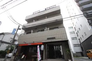クレセント小町【3階】の外観
