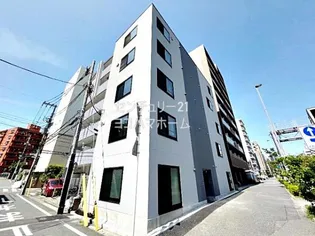 HOLLYS YOKOHAMA【4階】の外観