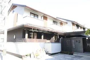 時・KAMOSU A棟の外観