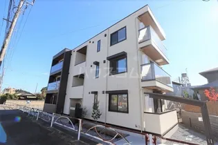 プラデーラ【3階】の外観