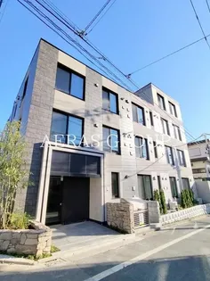 ラ・ペルラ下北沢【1階】の外観