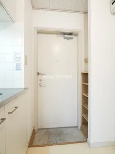 カーサMHN【1階】の玄関