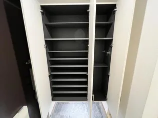 メゾン・ド・ブランの玄関