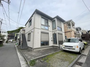 神奈川県横浜市中区北方町1【アパート】の外観