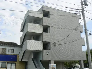 千葉県東金市東上宿【マンション】の外観