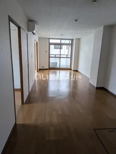 ルネス住吉【7階】の居間