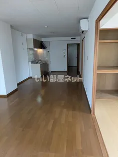 ルネス住吉【7階】の居間