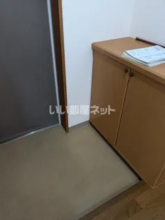 ルネス住吉【7階】の玄関