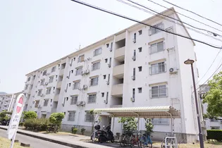 UR下大利【3階】の外観