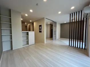 フルール・デ・シャン D棟【3階】の居間