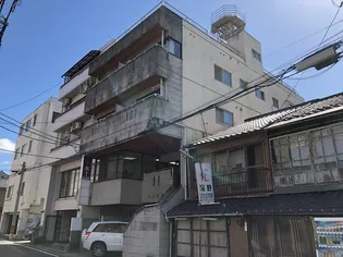 水上ビルの画像