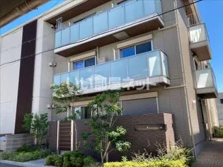 グランド・ソレイユ A棟【1階】の外観