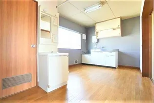 レジデンス山下【3階】の居間