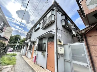 パレーシャル鈴木【2階】の外観