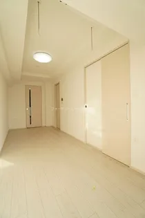 メインステージ三ノ輪WEST【7階】の居間