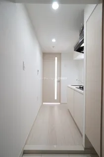 メインステージ三ノ輪WEST【7階】の玄関