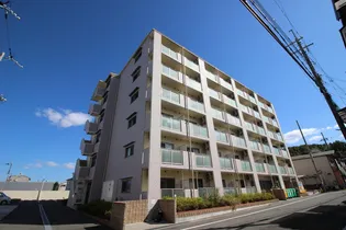 アートプラザ枚方【5階】の外観