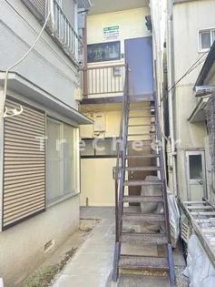 東京都中野区中央3【アパート】の外観