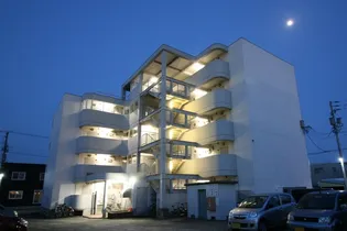 マックロードビルの画像