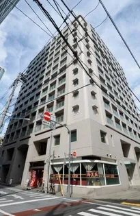 東京都新宿区新宿1【マンション】の外観