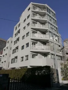 オープンレジデンシア南青山ウエストテラス【2階】の外観