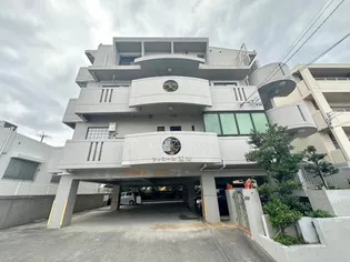 ファミール玉井【4階】の外観