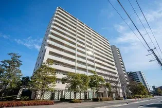 パークホームズグランファーストエアリーコート【5階】の外観