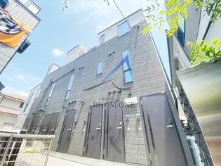 CB王子ルシエルの外観