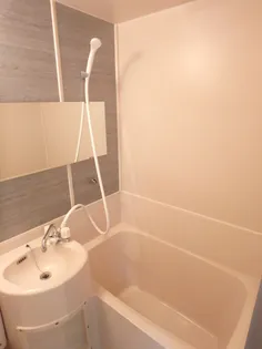 エルム高幡B棟【2階】の内装