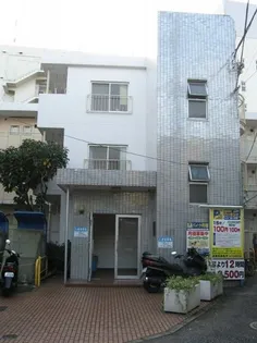 イーグル駒場マンション【1階】の外観