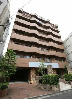 東京都新宿区上落合2【マンション】の外観