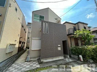 東京都新宿区山吹町【アパート】の外観
