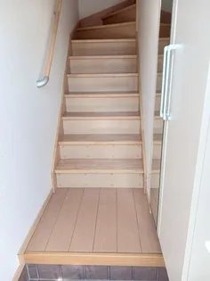 プラシード ツバサ V【2階】の玄関