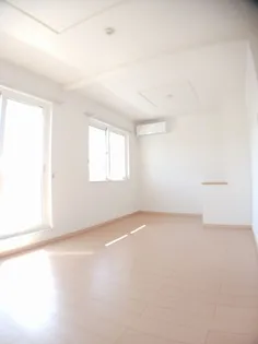 プラシード ツバサ V【2階】の居間